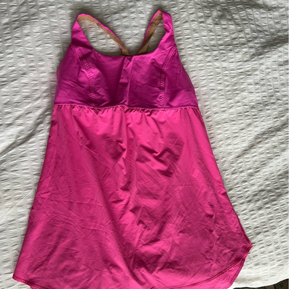 Lululemon size 8 pink tank